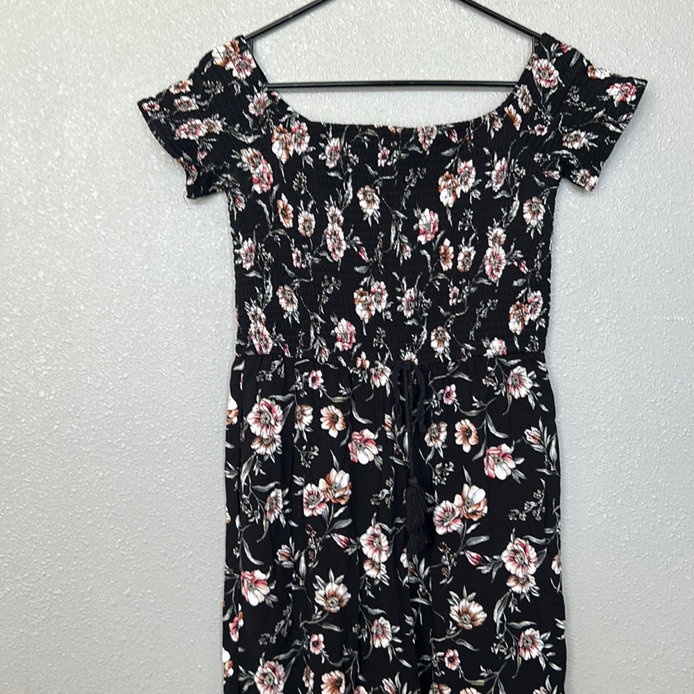Black Floral Jumpsuit Size Medium